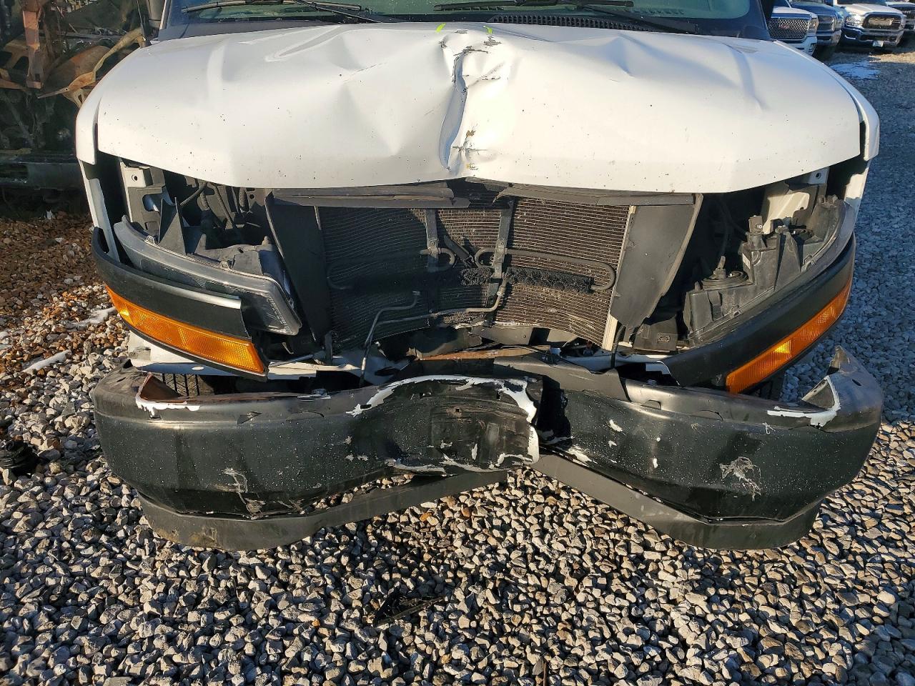 2019 Chevrolet Express G3500 BOX Truck