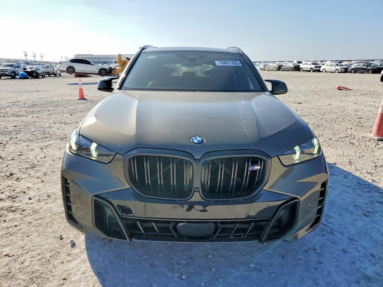 2025 BMW X5 M60i