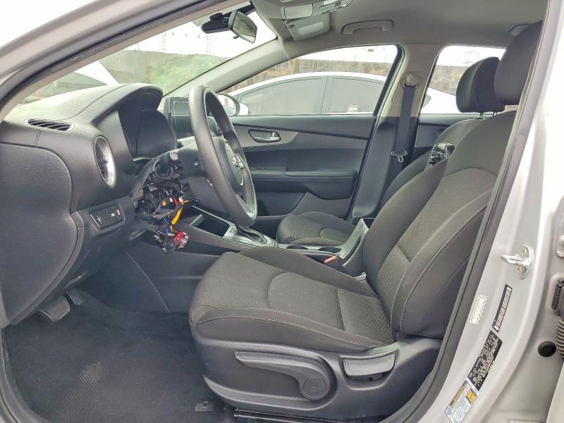 2021 KIA Forte fe