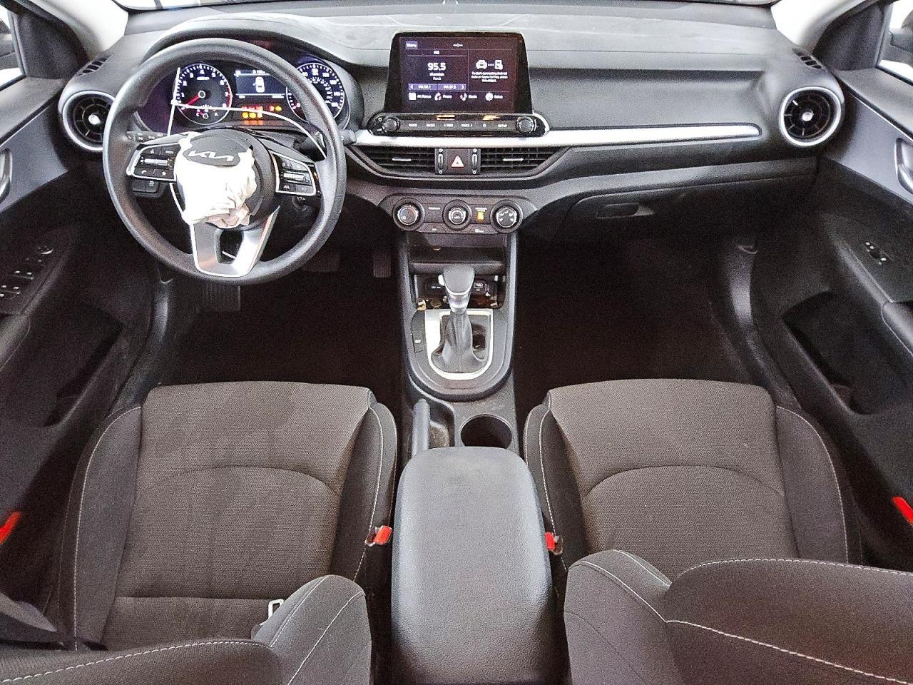 2024 KIA Forte lx