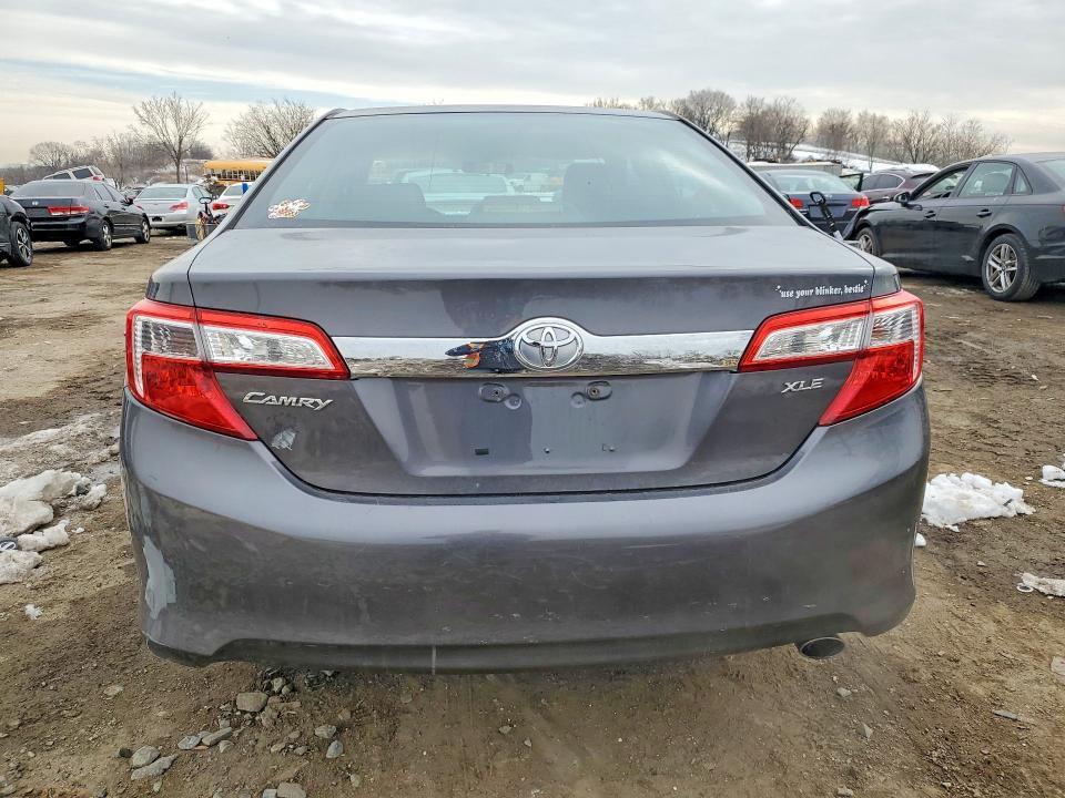 2014 Toyota Camry l