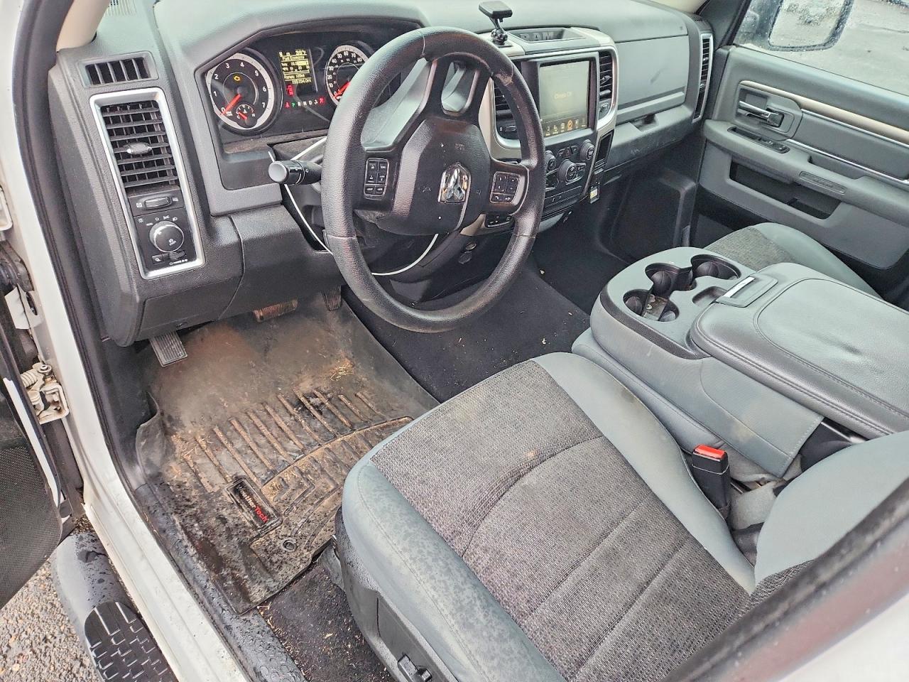 2017 Dodge Ram 1500 slt