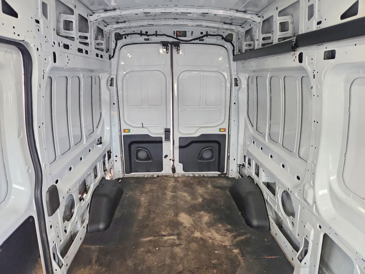 2022 Ford Transit T-250