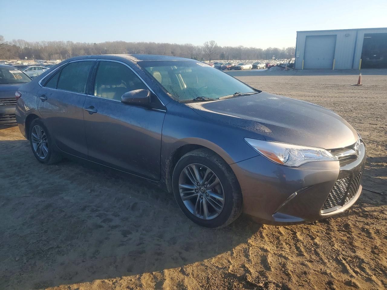 2016 Toyota Camry le