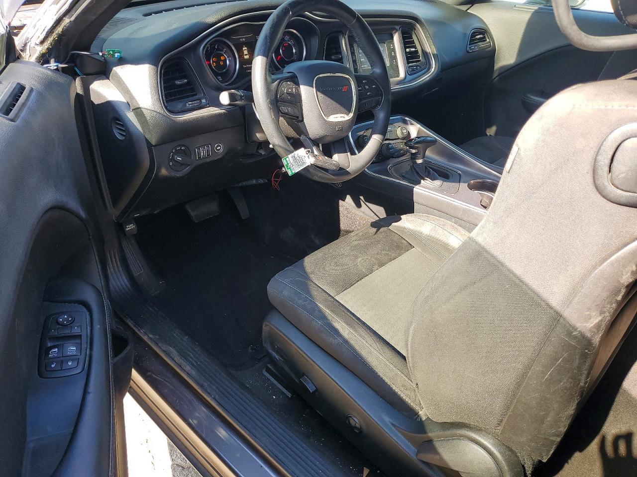 2015 Dodge Challenger sxt