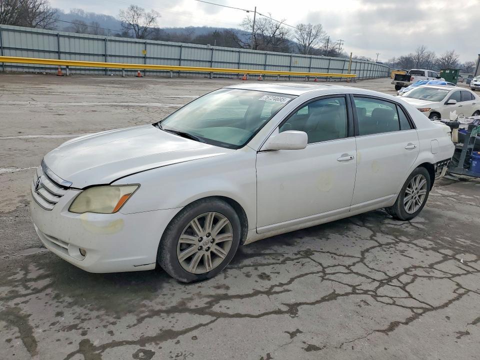 2005 Toyota Avalon xl