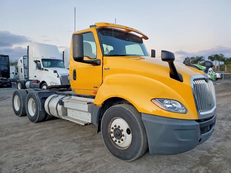 2020 International Lt625 Semi Truck
