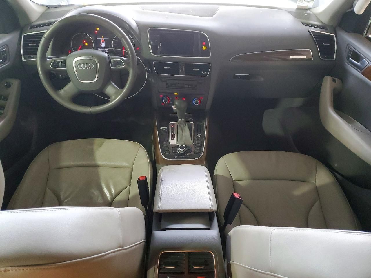 2010 Audi Q5 Premium Plus