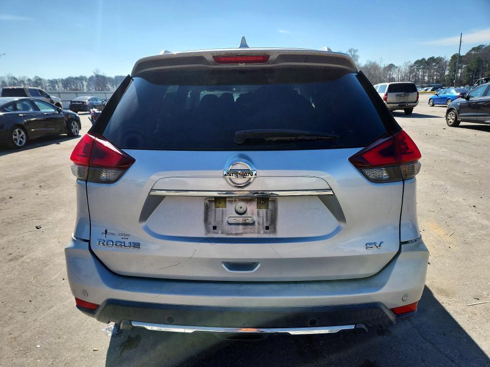 2019 Nissan Rogue sv