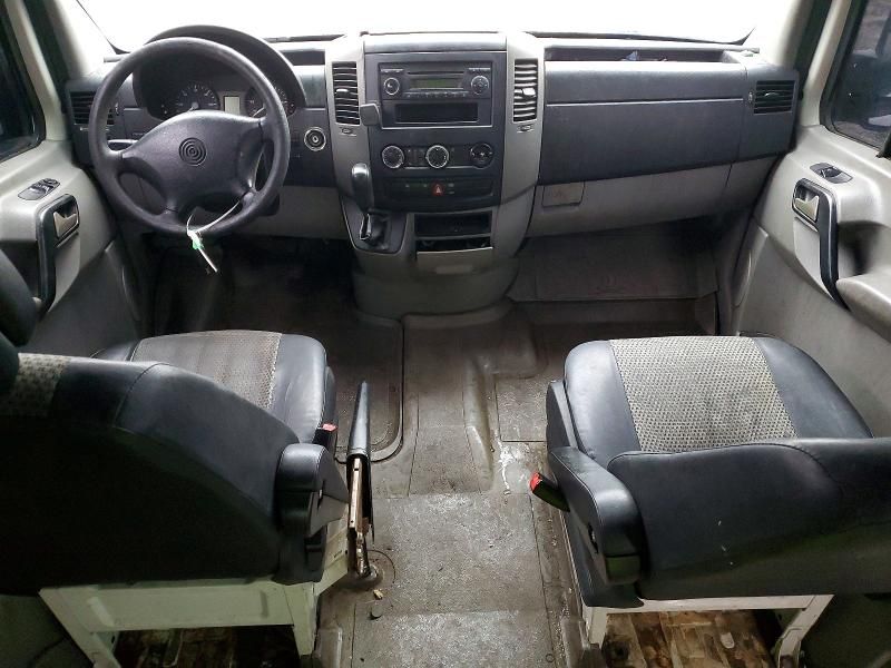 2007 Mercedes-Benz 2007 Mercedes Benz Sprinter 2500 Delivery van