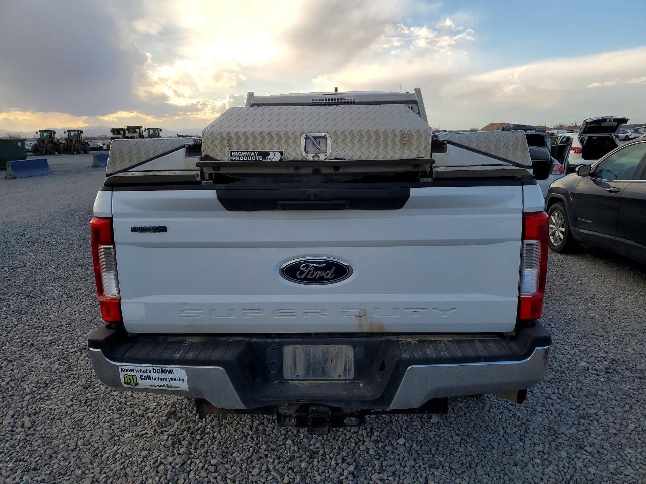 2019 Ford F250 XL 4WD V8 Crew Cab 6.2L