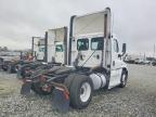 2015 Freightliner Cascadia Semi Truck