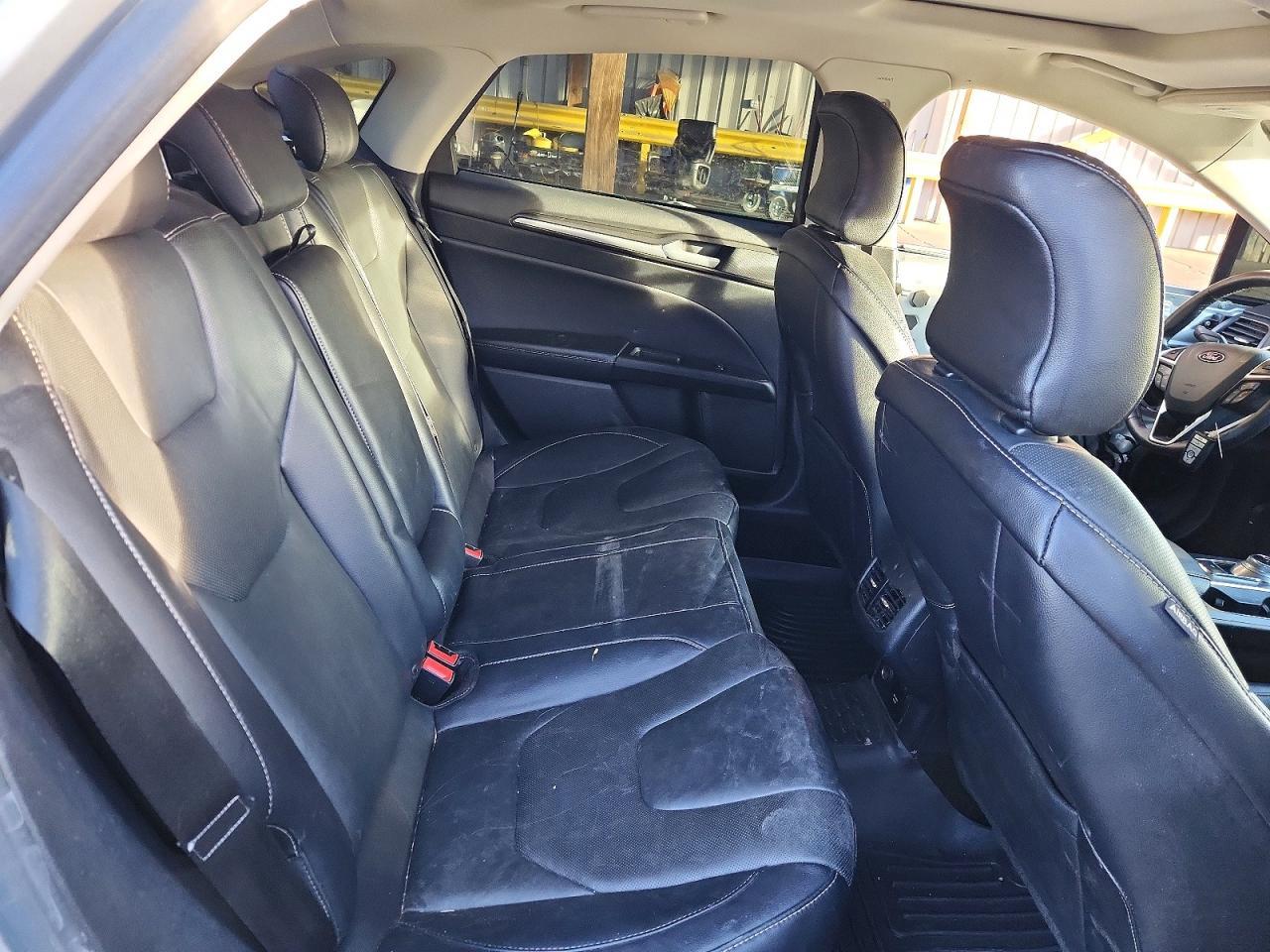 2017 Ford Fusion Titanium hev