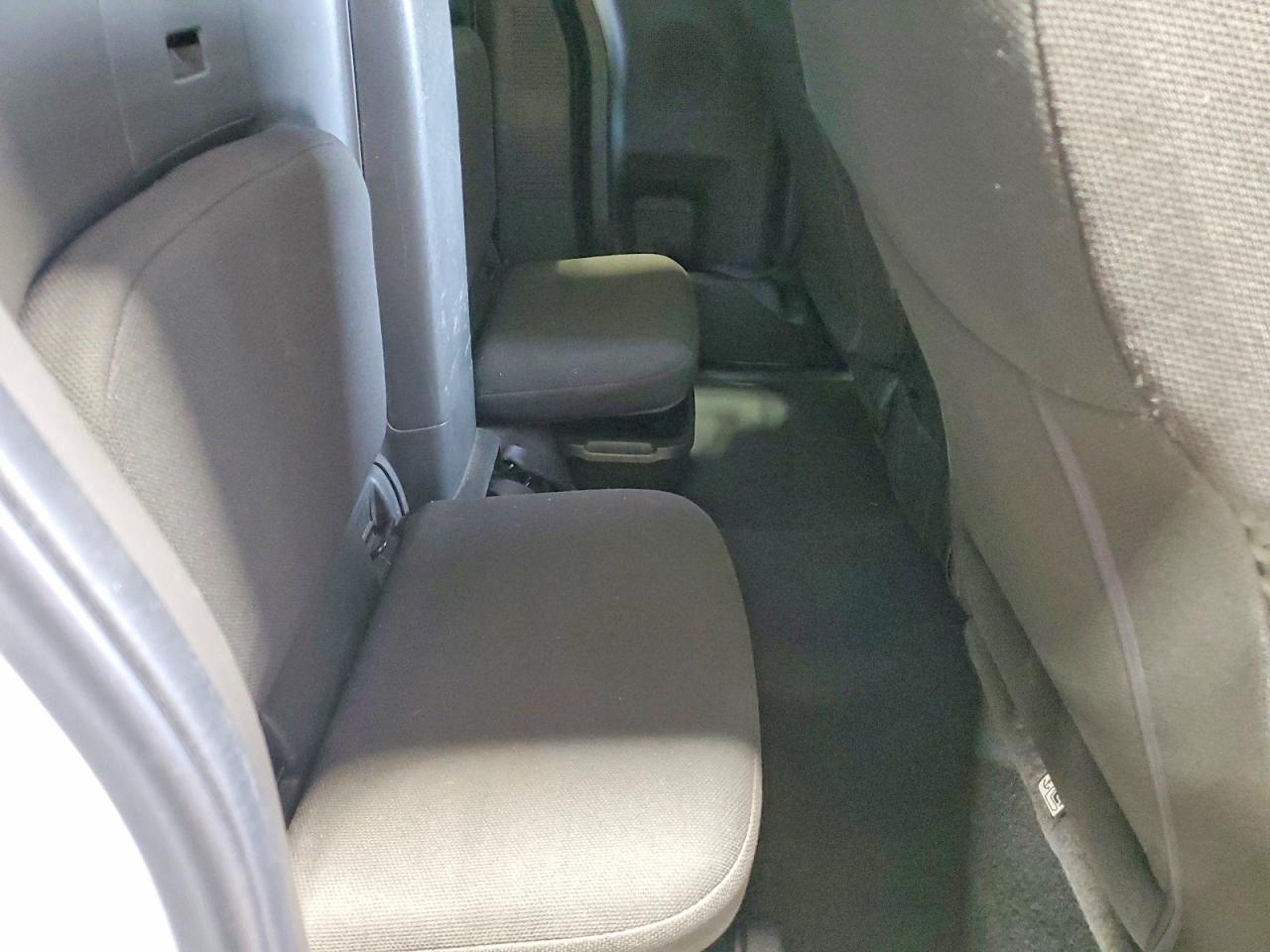 2019 Nissan Frontier SV V6