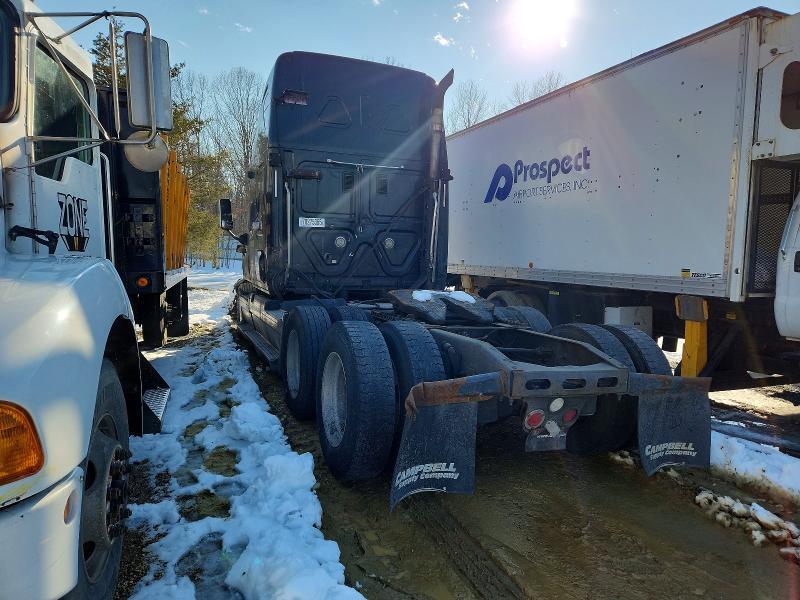 2009 Freigliner 2009 Freightliner Cascadia 1