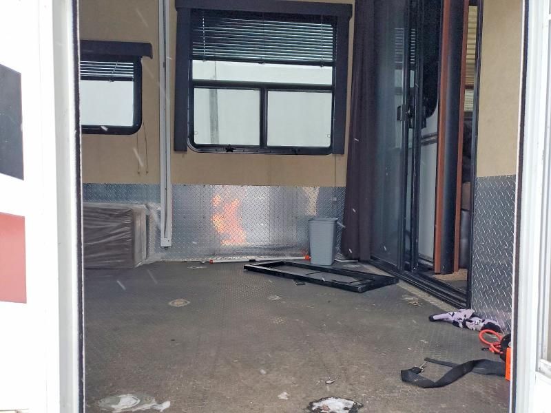 2013 Voltage Trailer