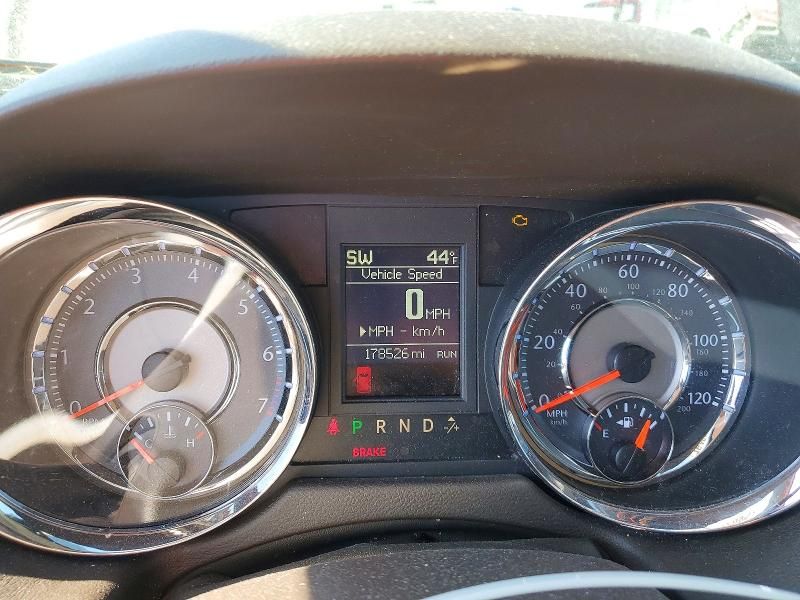 2015 Chrysler Town & Country Touring l