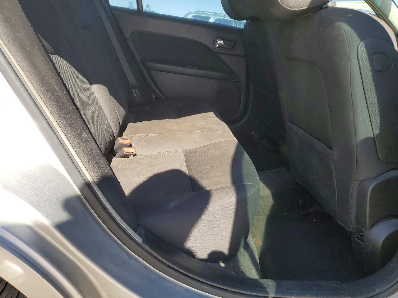 2010 Mercury 2010 Merc Milan