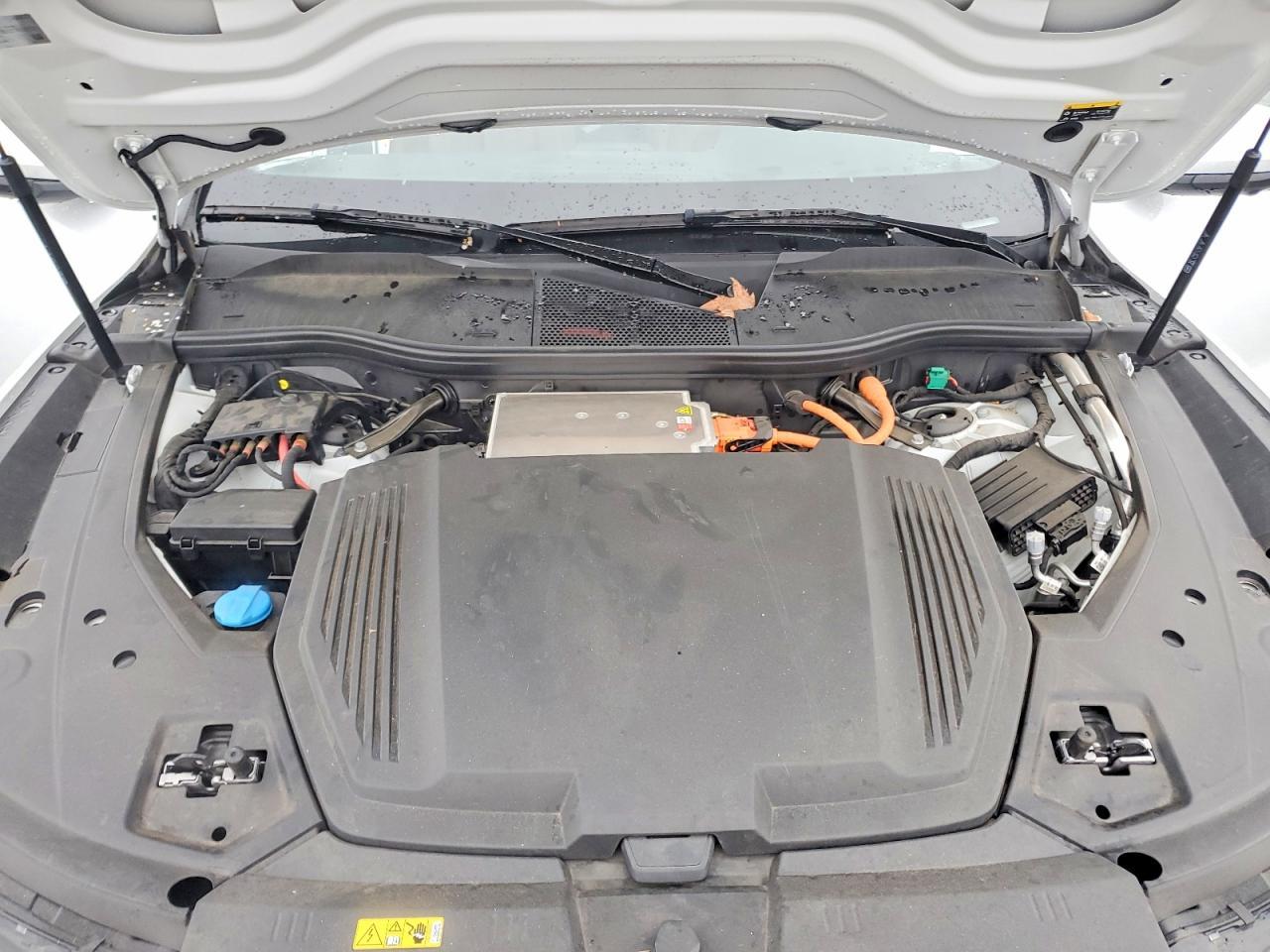 2024 Audi Q8 E-tron Premium Plus