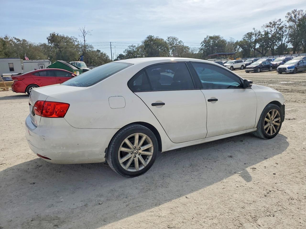 2011 Volkswagen Jetta Base