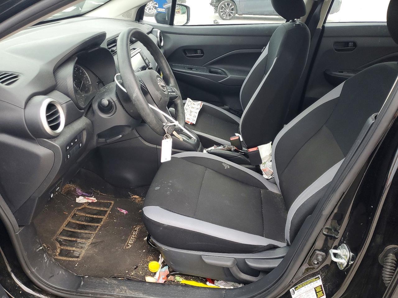 2025 Nissan Versa s
