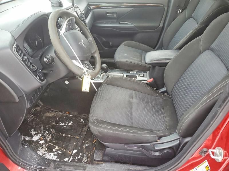 2019 Mitsubishi Outlander es