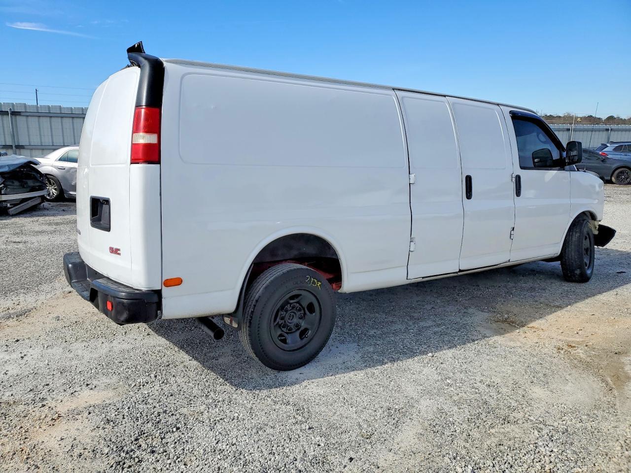2008 GMC Savana 3500 Delivery Van