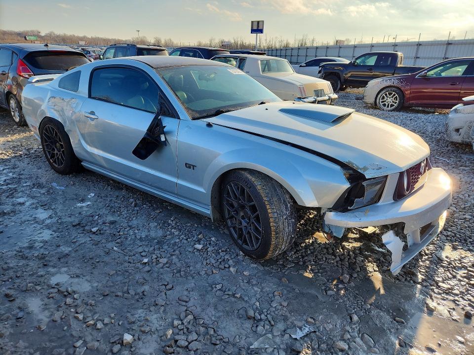 2005 Ford Mustang gt