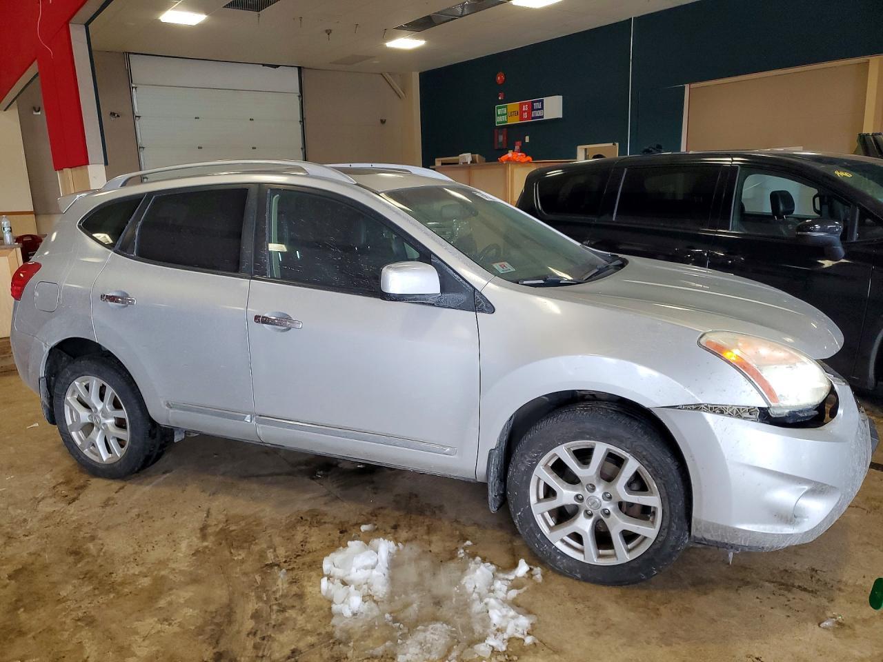 2011 Nissan Rogue s