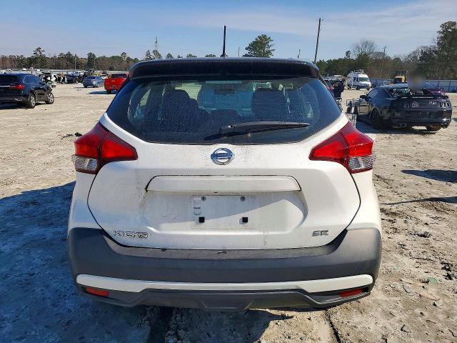 2019 Nissan Kicks s