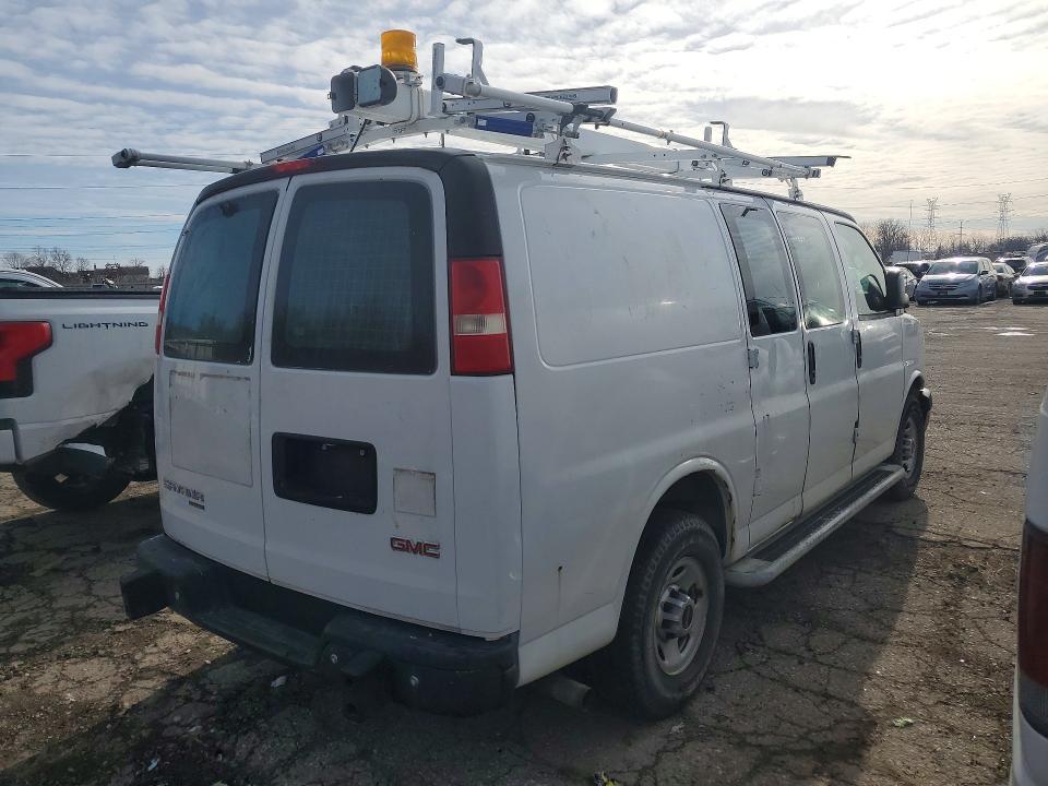 2014 GMC Savana 2500 Utility / Service van