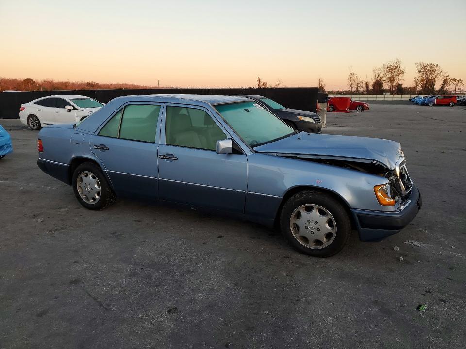 1992 Mercedes-Benz 400 e