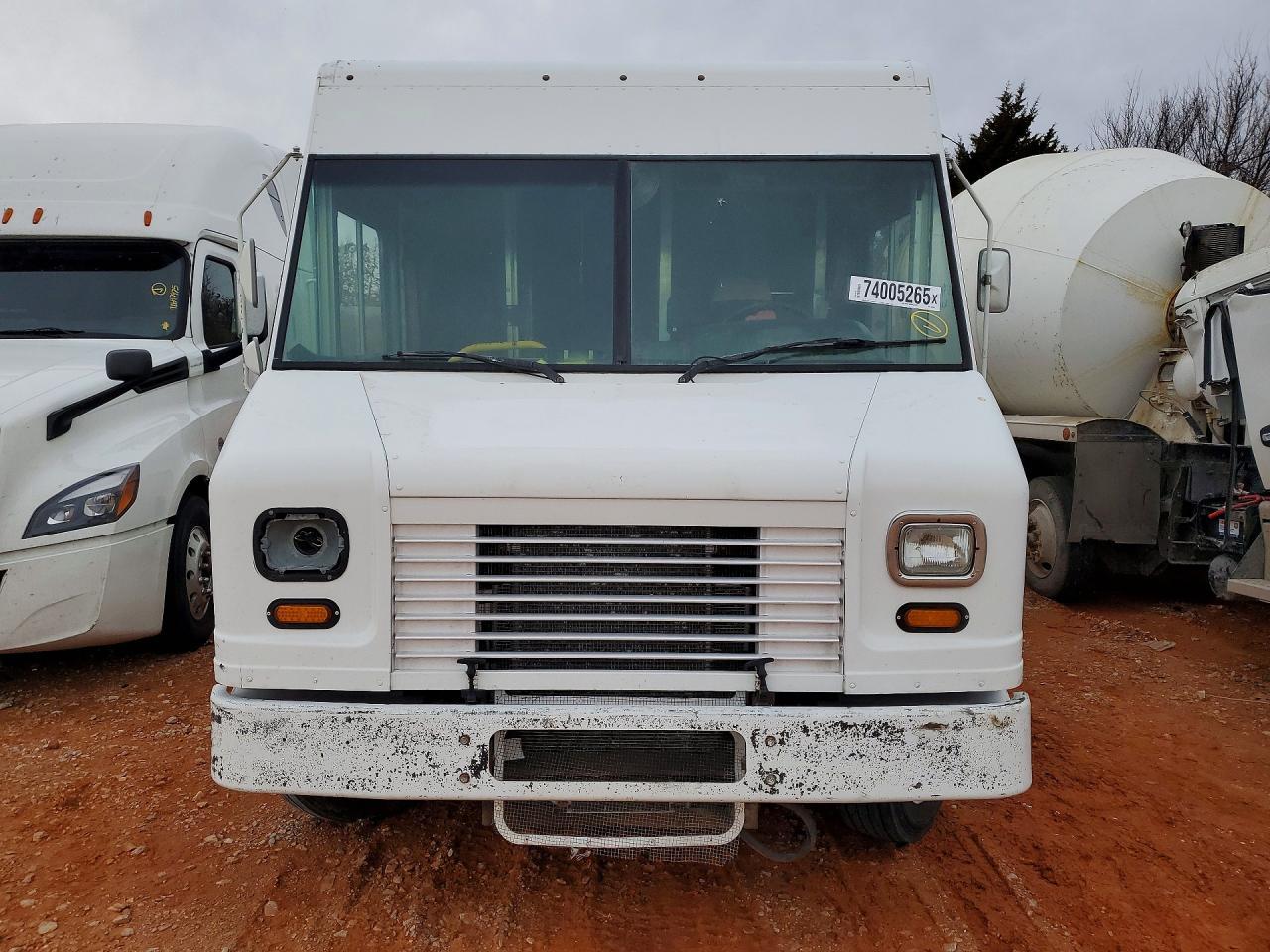 2012 Ford F59 Delivery Truck