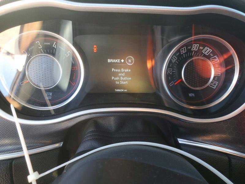 2015 Dodge Challenger sxt Plus