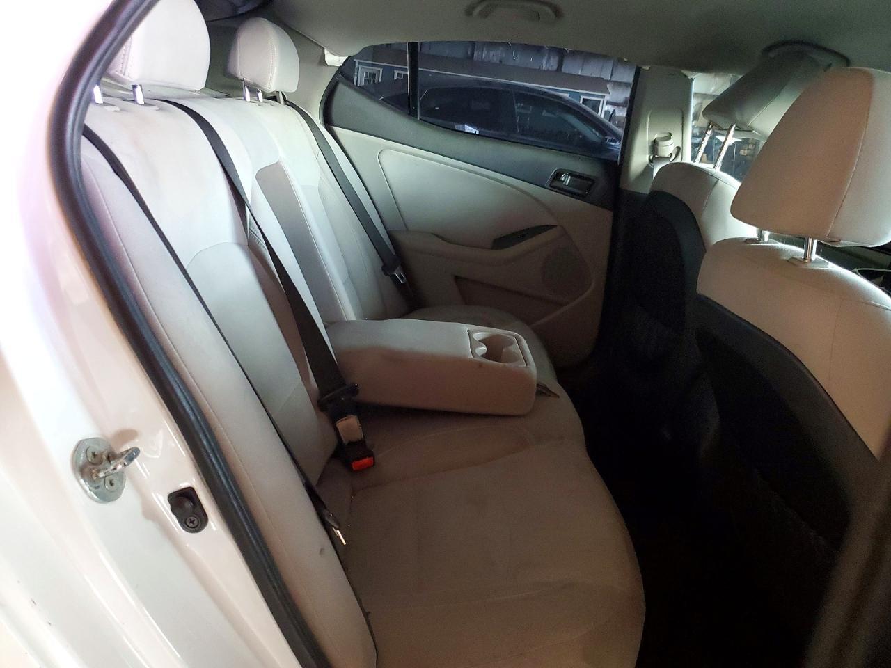 2013 KIA Optima lx