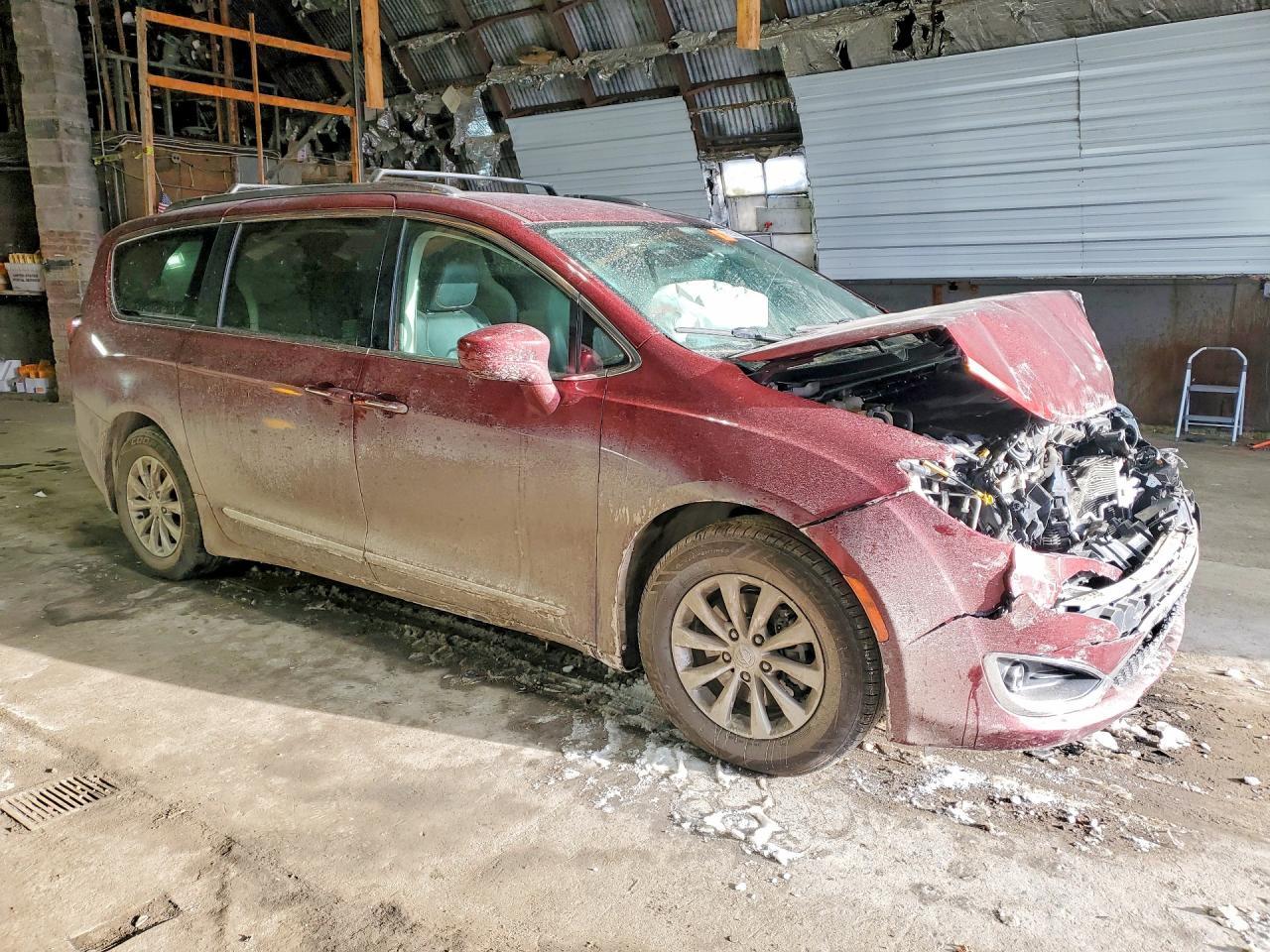 2019 Chrysler Pacifica Touring l