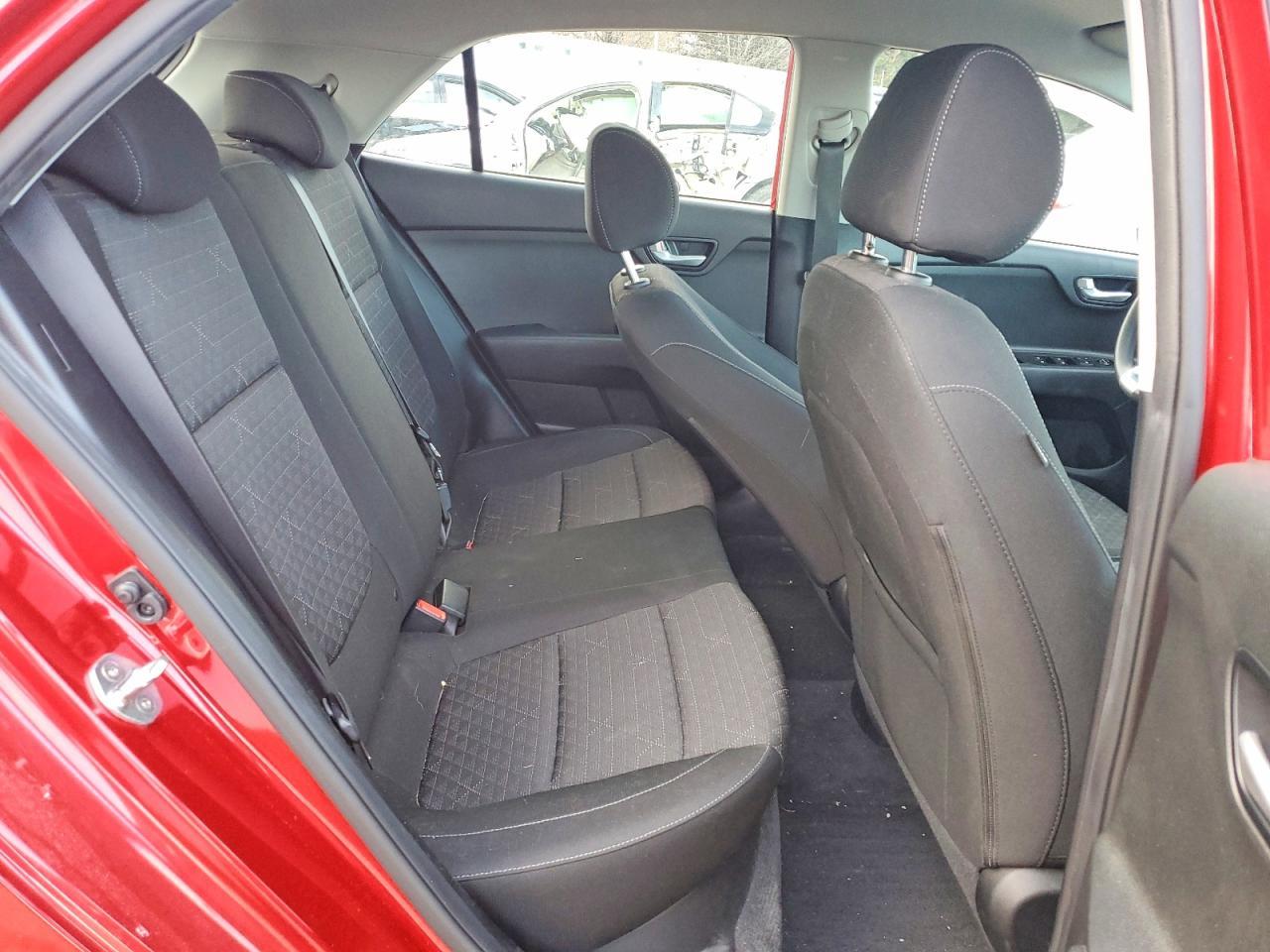 2018 KIA Rio 5-door s