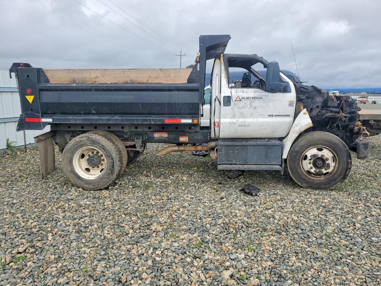 2019 Ford F750 Super Duty Dump Truck