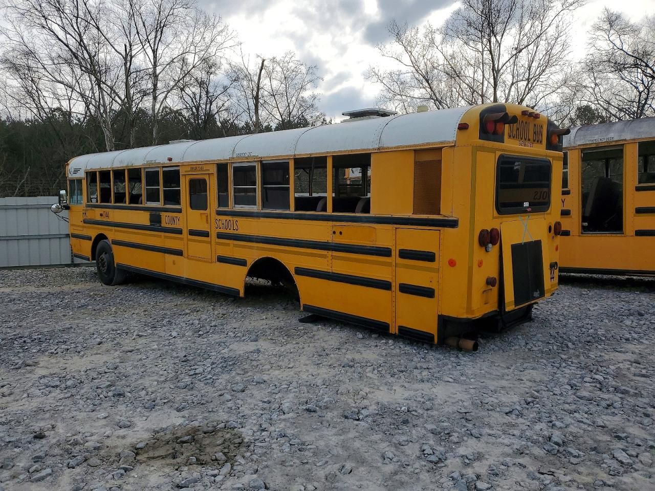 2004 International 2000 Serie-School Bus
