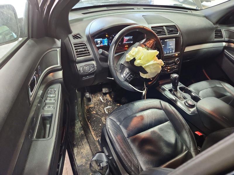 2018 Ford Explorer x