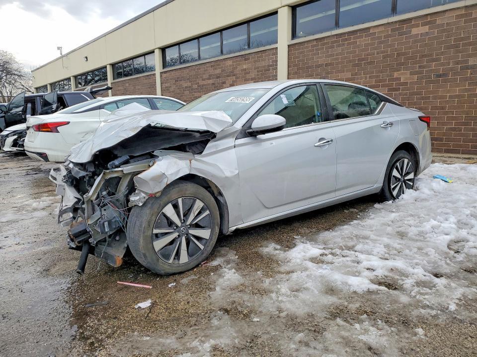 2021 Nissan Altima 2.5 sv