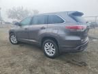 2016 Toyota Highlander le