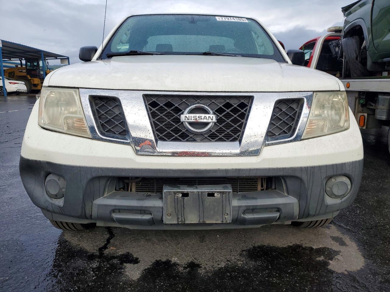 2014 Nissan Frontier S