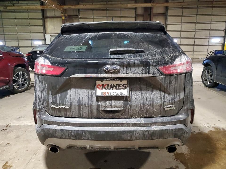 2019 Ford Edge sel