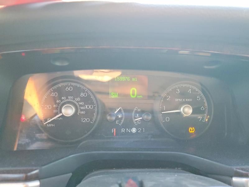 2011 Lincoln Town car Signature Limited