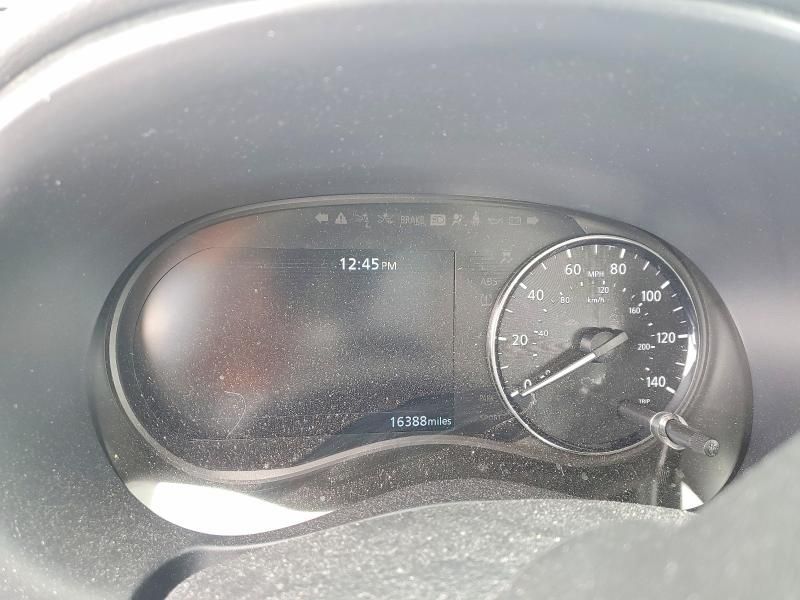 2022 Nissan Kicks sv