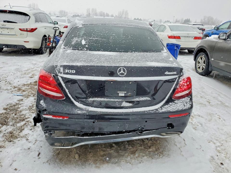 2018 Mercedes-Benz E300w 4matic 4DR