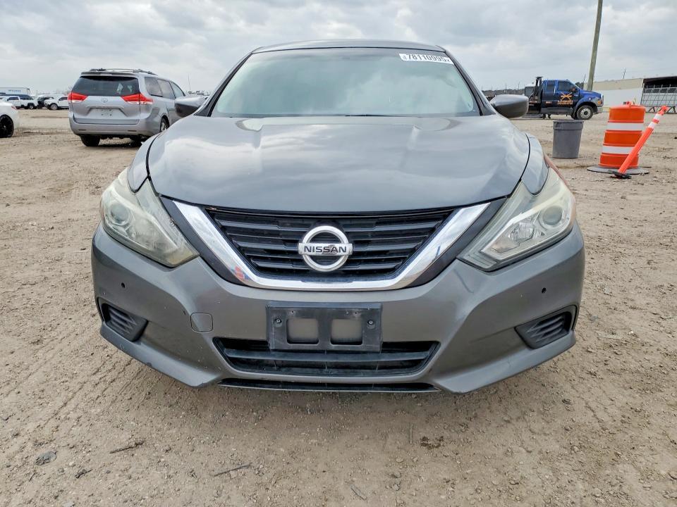 2017 Niss Altima 2.5