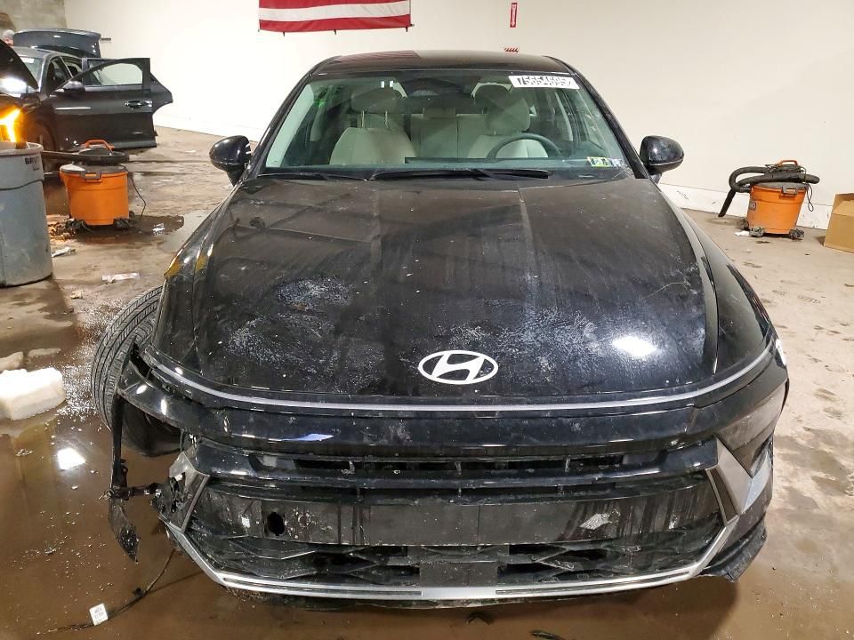 2025 Hyundai Sonata Hybrid