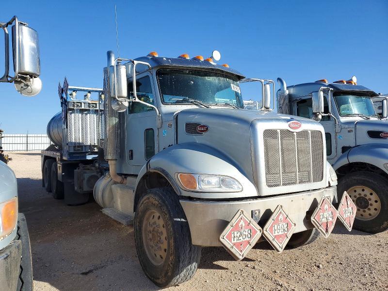 2015 Peterbilt 348 Fuel Truck